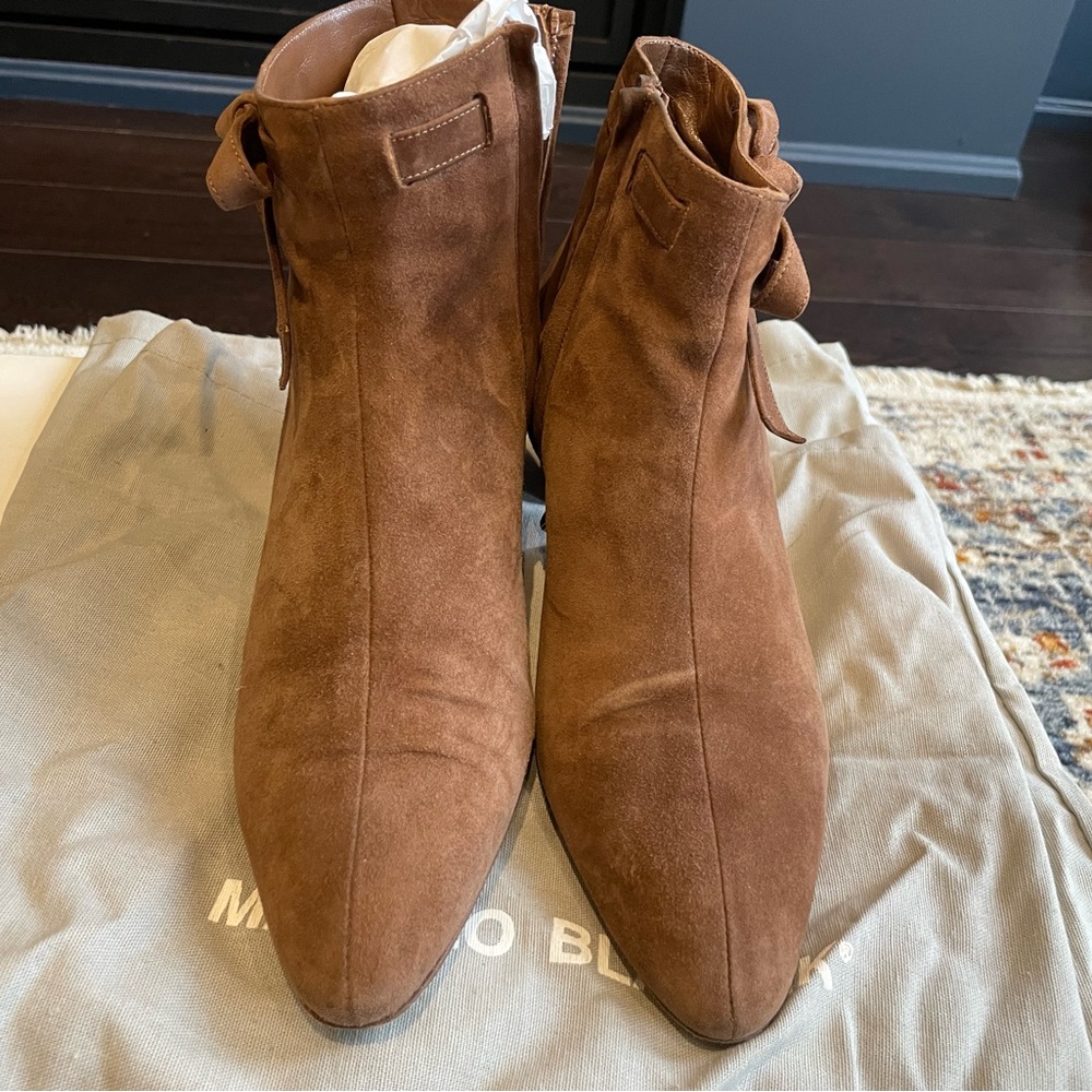 Manolo Blahnik Brown Suede Ankle Booties